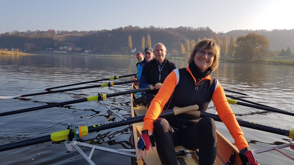 November auf der Elbe